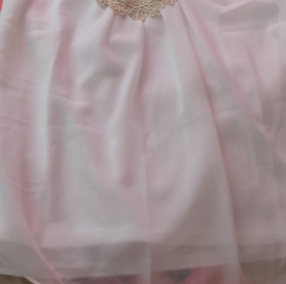 Five🌟Fave/Last 1💼Sleeveless Cream Glam Cami Top - Picture 4 of 5